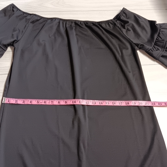 Women Fashion Plus Size Loose Off Shoulder Ruffled Dress - Picture 3 of 10